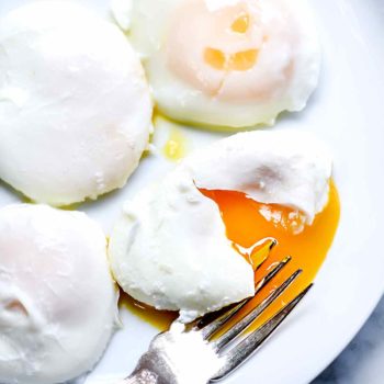 #水煮鸡蛋#早餐#食谱#简单#怎么做? | foodiecrush.com威廉希尔下载